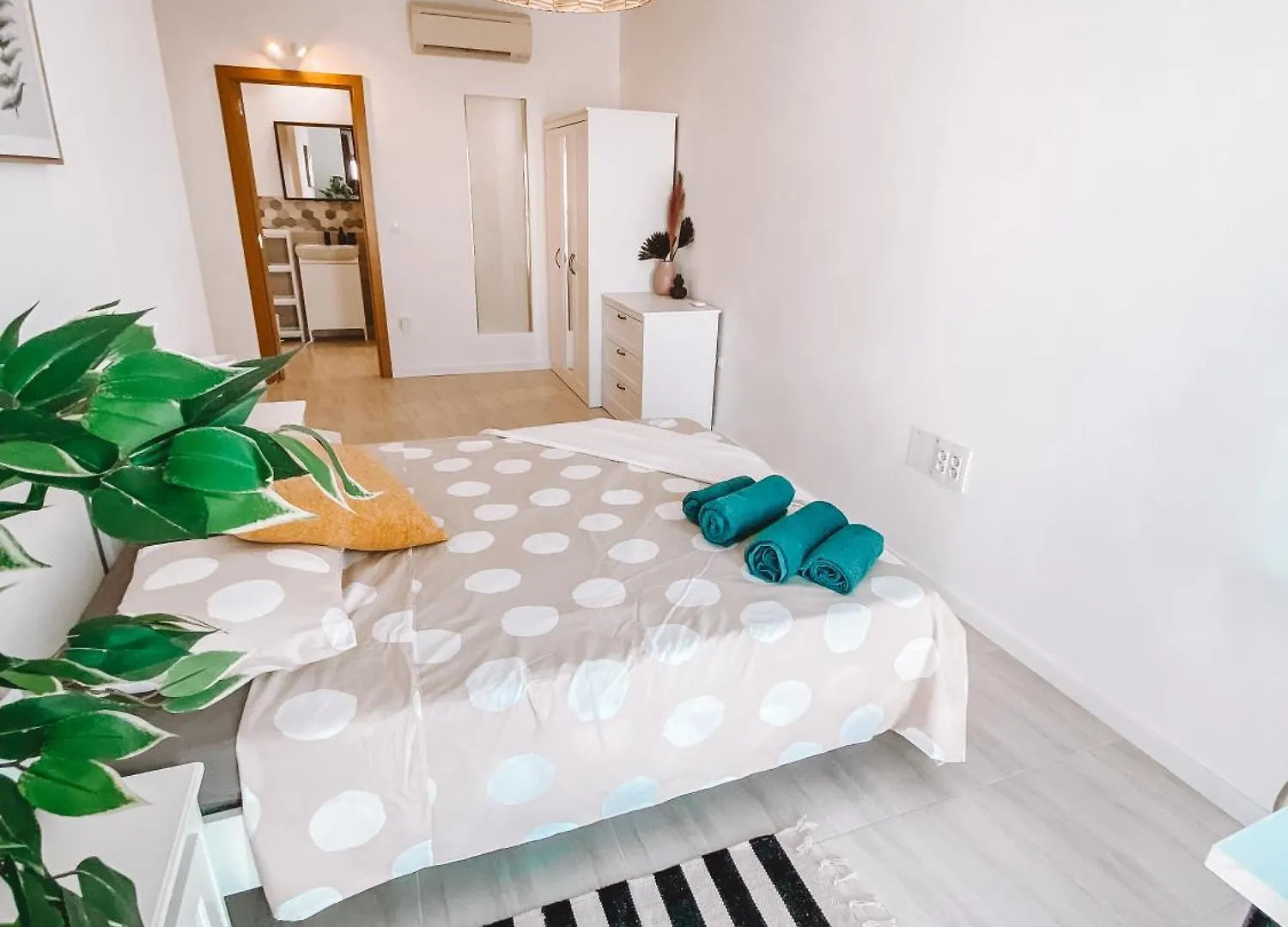 Summer Breeze Apartment 푸에르토델로사리오 0*,  스페인